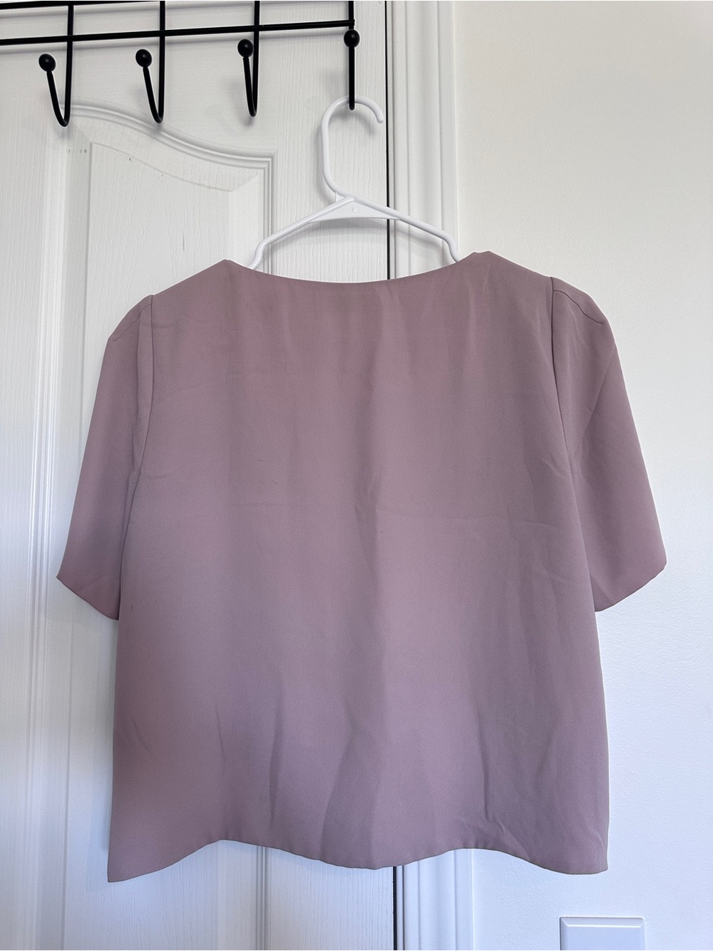Babaton Randy Blouse - Picture 4 of 7
